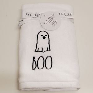 NWT Rae Dunn Halloween BOO Ghost White Embroidered Hand Towels 2PK
